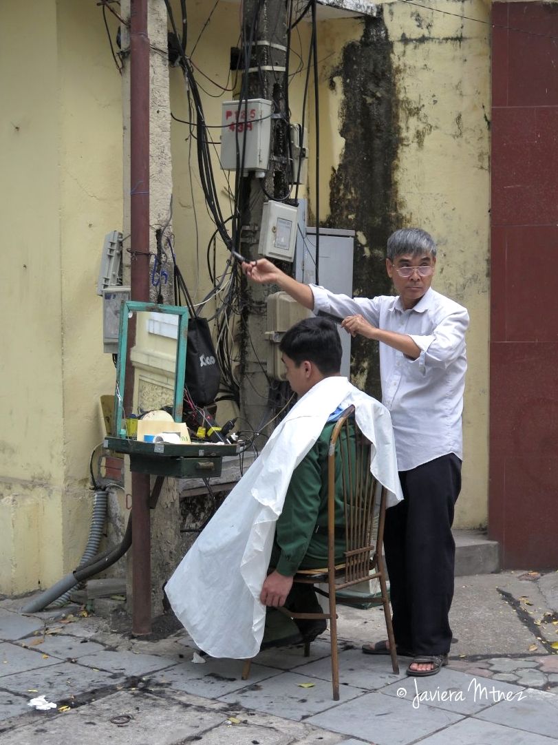 Peluquero en la calle.